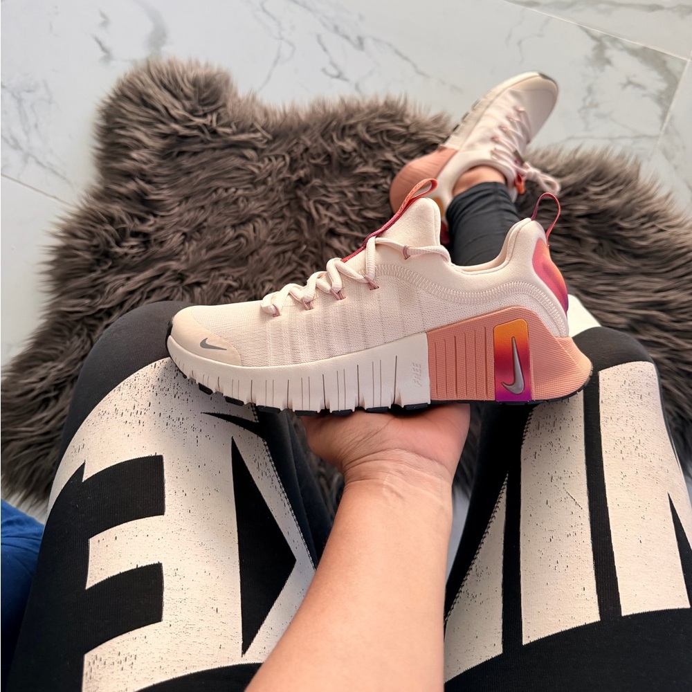 Nike Free Metcon 6 SE - Picture 2 of 10